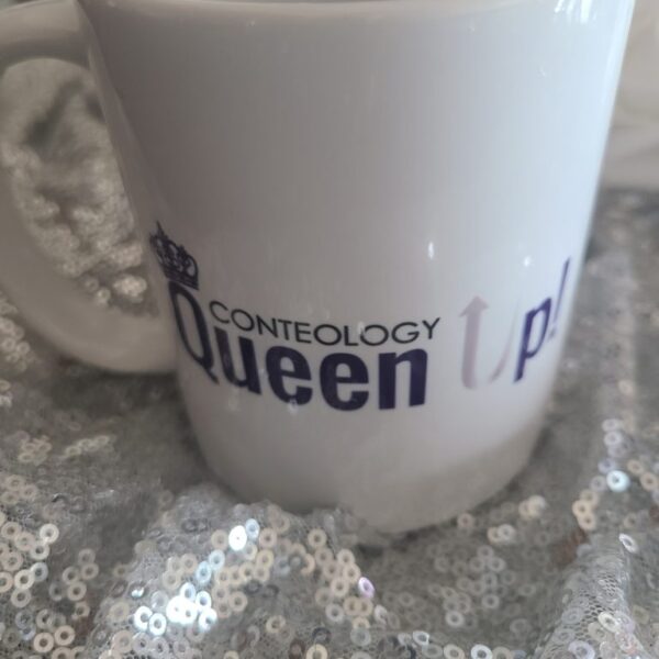 Conteology Queen up Mugs